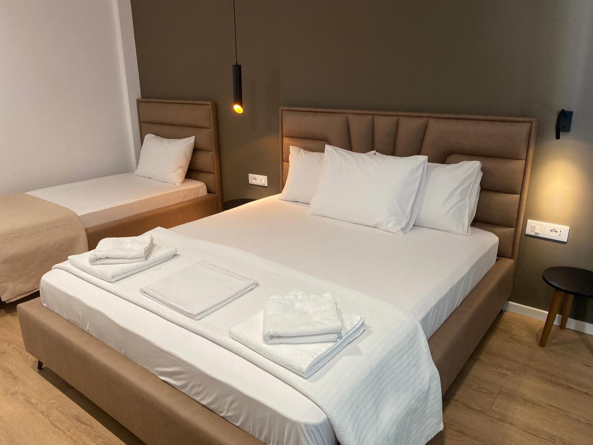 סרנדה Augusto Rooms מראה חיצוני תמונה