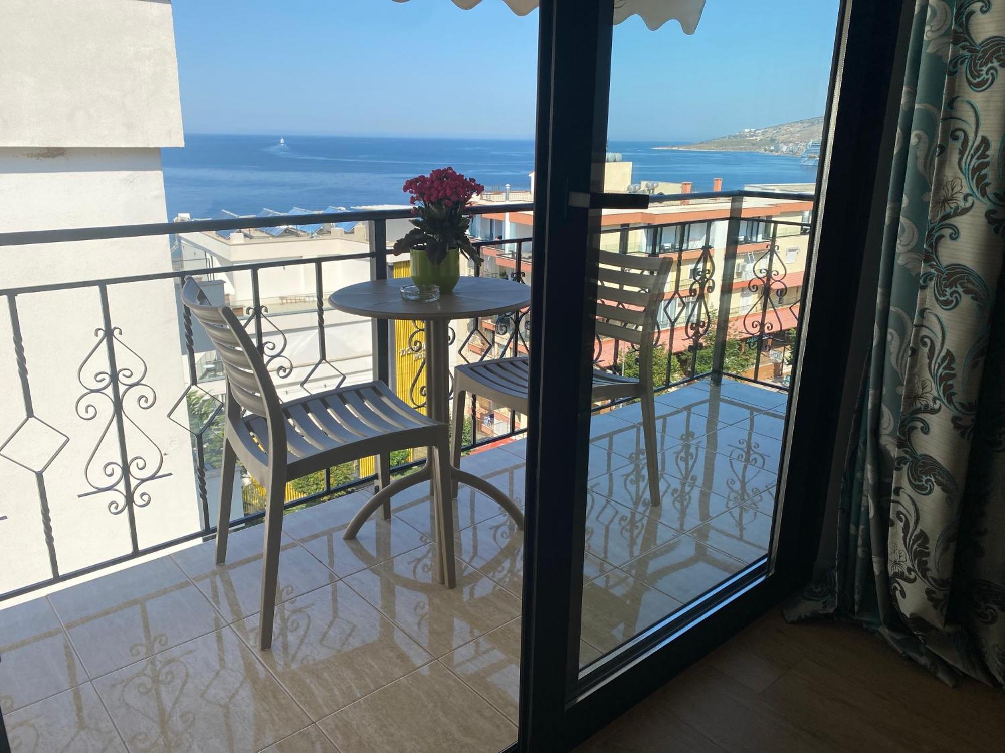 סרנדה Augusto Rooms מראה חיצוני תמונה