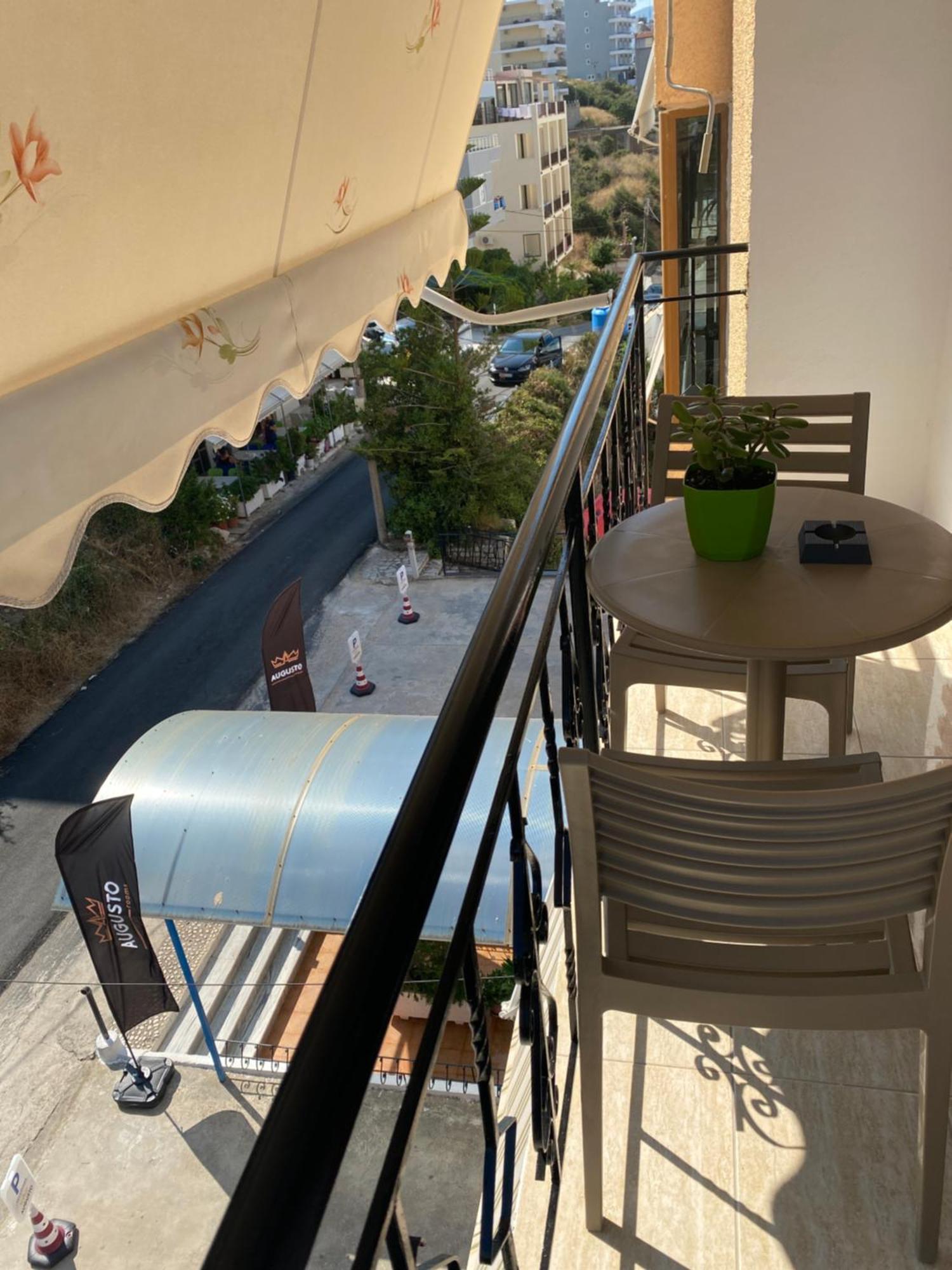 סרנדה Augusto Rooms מראה חיצוני תמונה